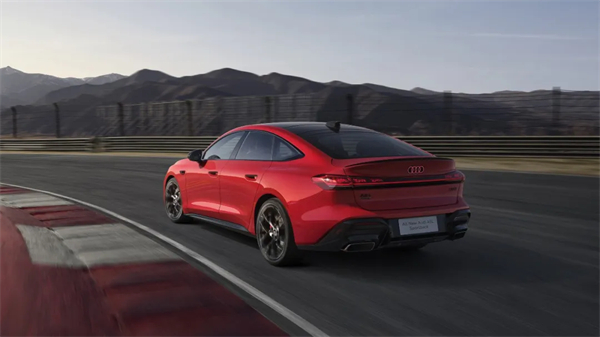 全新上汽奥迪A5L Sportback正式上市，限时臻享价25.99万元起